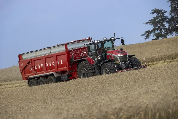 LA%20CAMPAGNE%20BENNE%20MF9S_EU_TRAILER_MF_IDEAL7T_WORKING_FR_0623-8749.jpg