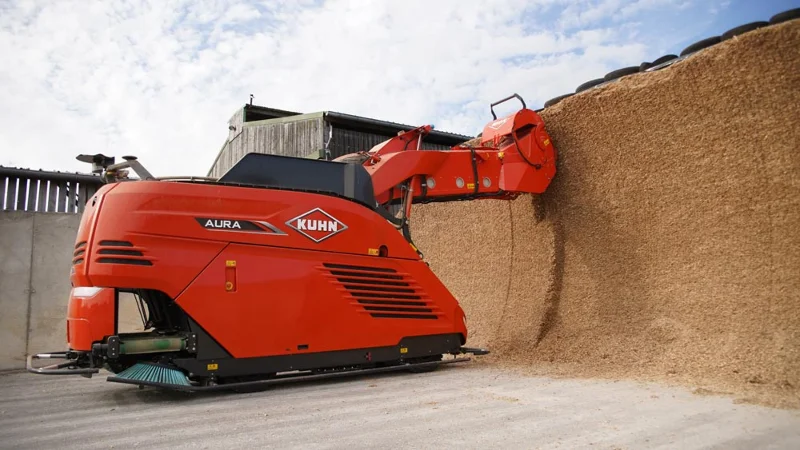 KUHN-AUDUREAU-MELANGEUSE-AUTONOME-ROBOT-3.jpg
