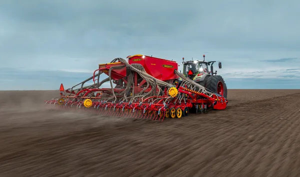 VADERSTAD-SEMOIR-Campaign-picture-Spirit-TriForce-II.jpg