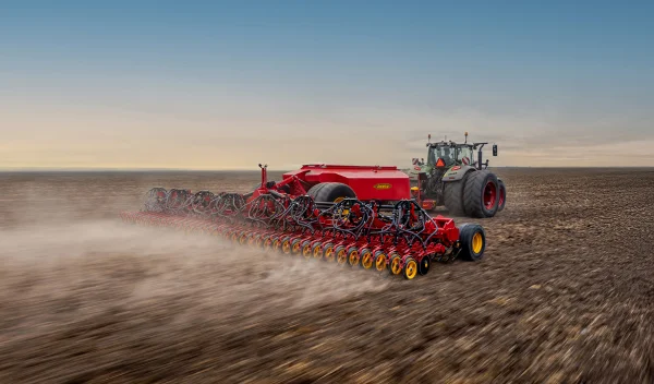 VADERSTAD-SEMOIR-Campaign-picture-Inspire-TriForce-II.jpg